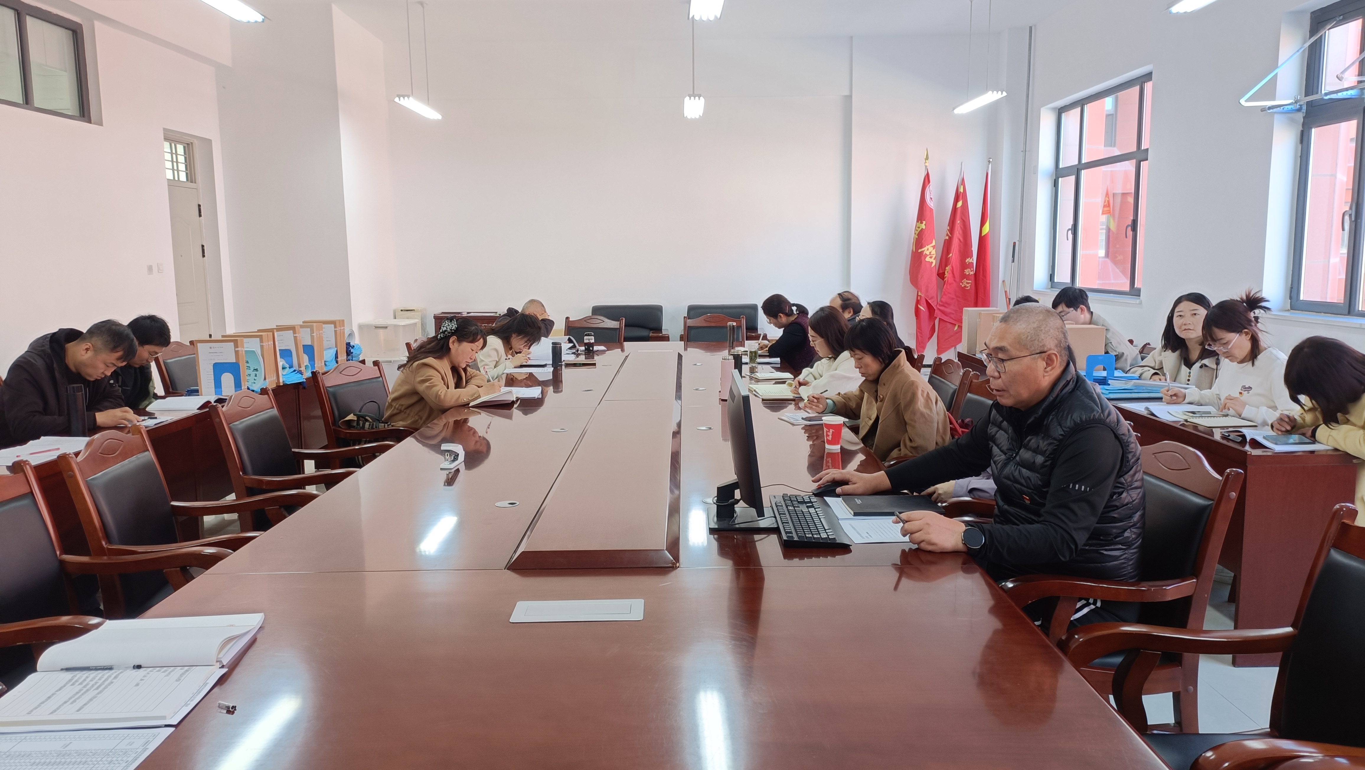 基础学科部党总支开展总支书记...